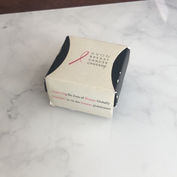 Vintage Avon Breast Cancer Awareness Pin - Picture 2 of 2